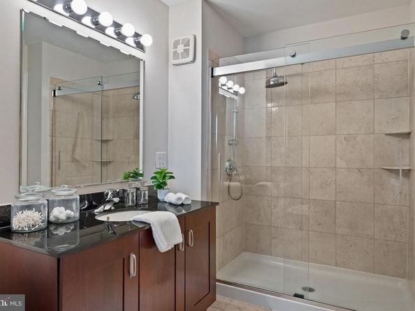 901 N Penn Street R901, Philadelphia PA 19123