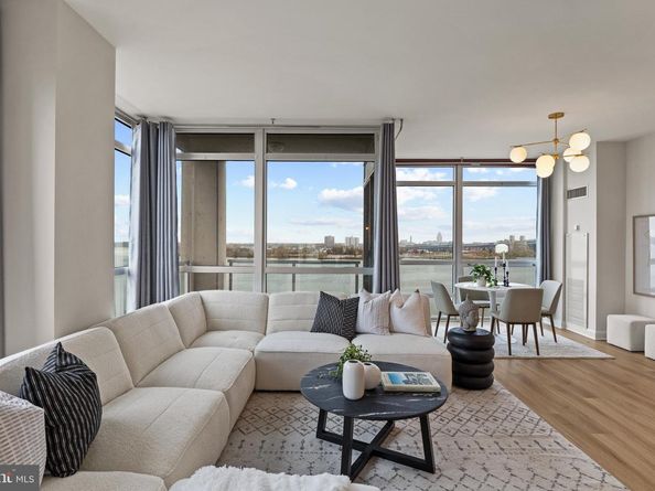 901 N Penn Street R901, Philadelphia PA 19123