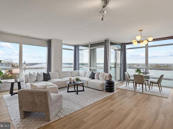 901 N Penn Street R901, Philadelphia PA 19123