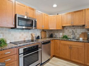 901 N Penn Street R901, Philadelphia PA 19123