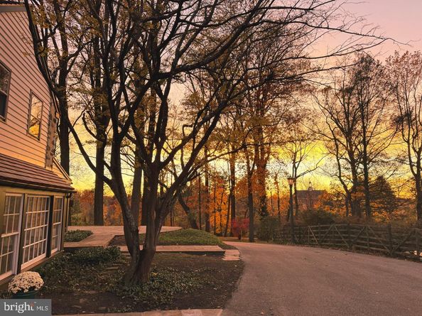 188 Abrahams Lane, Villanova PA 19085