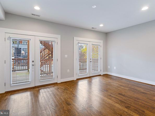 1221 Kenyon Street NW 2, Washington DC 20010