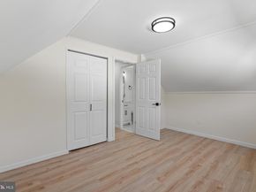 57 Middle Road, Levittown PA 19056