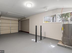 57 Middle Road, Levittown PA 19056