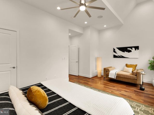 1350 Perry Place NW, Washington DC 20010