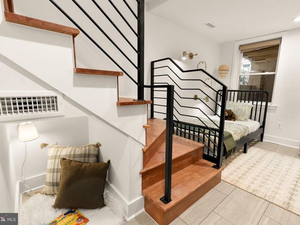 1350 Perry Place NW, Washington DC 20010