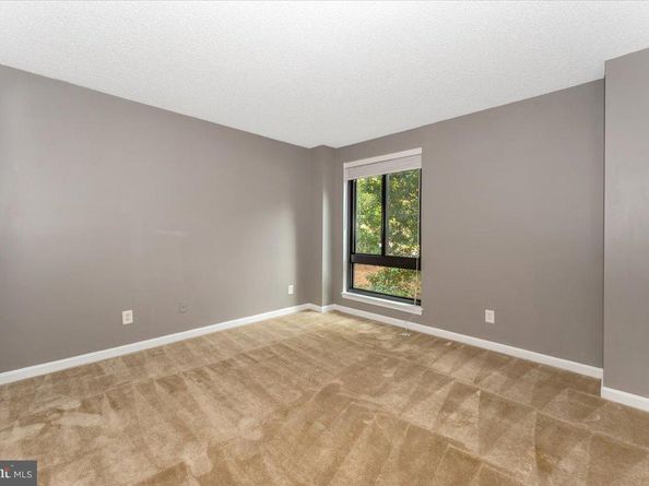 803 N Howard Street 152, Alexandria VA 22304