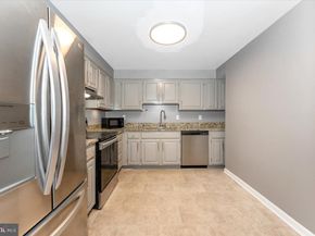 803 N Howard Street 152, Alexandria VA 22304