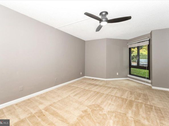 803 N Howard Street 152, Alexandria VA 22304