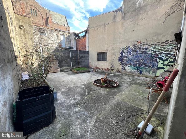171 W Norris Street, Philadelphia PA 19122