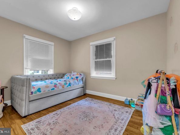 2805 W George Mason Road, Falls Church VA 22042