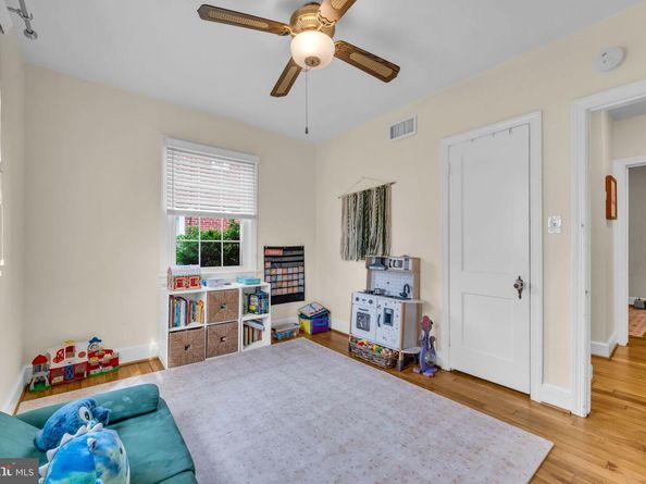 2805 W George Mason Road, Falls Church VA 22042