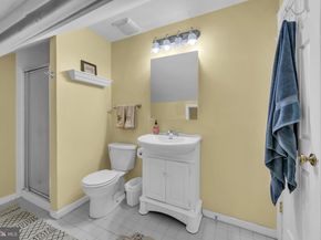 2805 W George Mason Road, Falls Church VA 22042