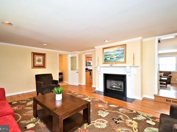 442 Oreland Mill Road, Oreland PA 19075