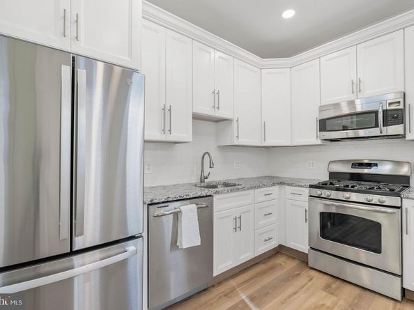 412 Delmar Street, Philadelphia PA 19128