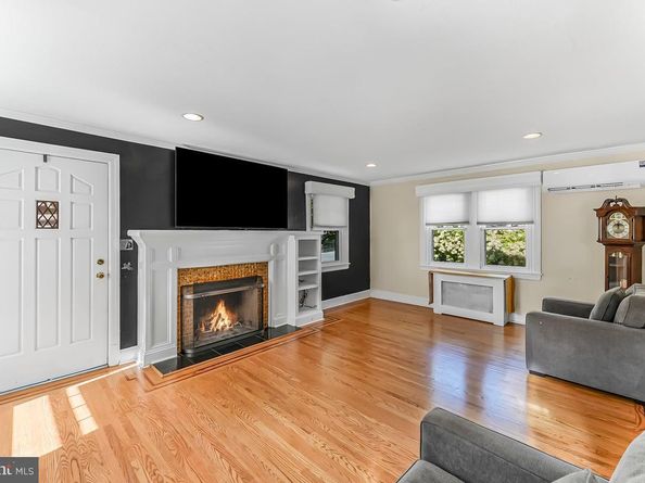 833 Anderson Avenue, Drexel Hill PA 19026