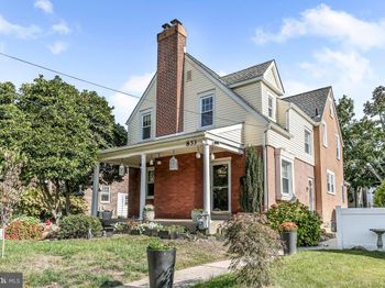 833 Anderson Avenue