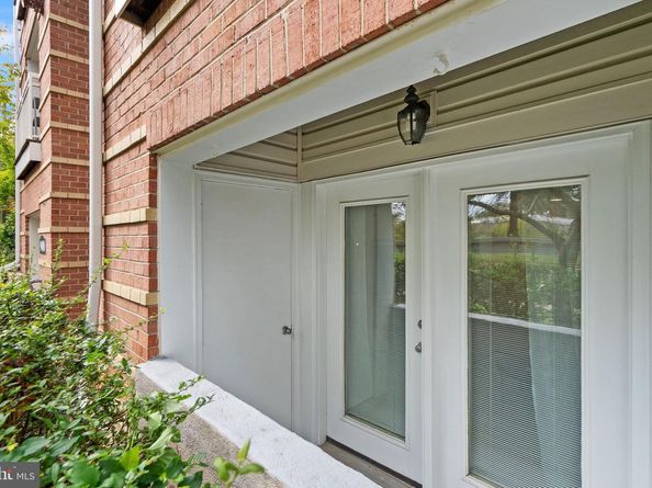 9480 Virginia Center Boulevard 7, Vienna VA 22181