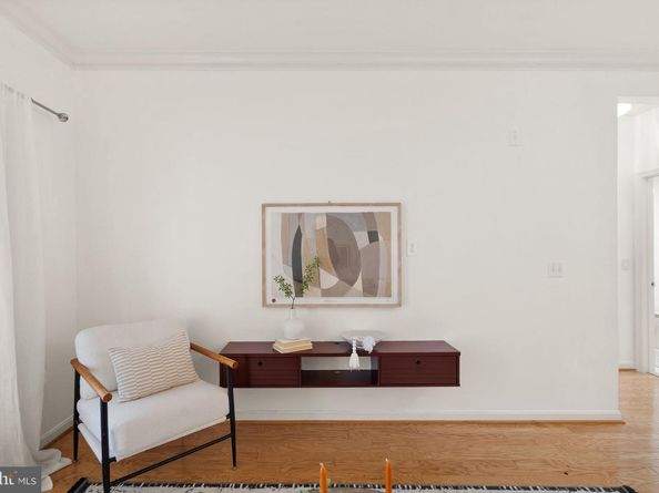 9480 Virginia Center Boulevard 7, Vienna VA 22181