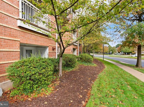 9480 Virginia Center Boulevard 7, Vienna VA 22181