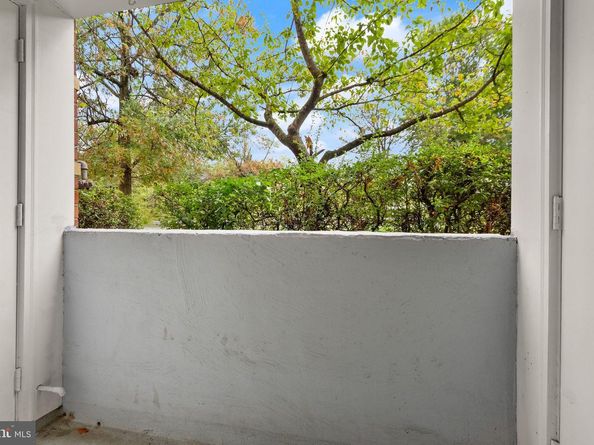 9480 Virginia Center Boulevard 7, Vienna VA 22181