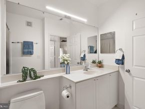 9480 Virginia Center Boulevard 7, Vienna VA 22181