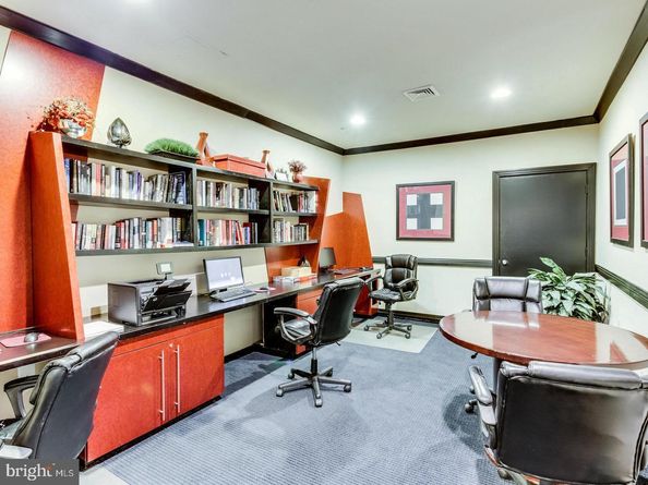 9480 Virginia Center Boulevard 7, Vienna VA 22181