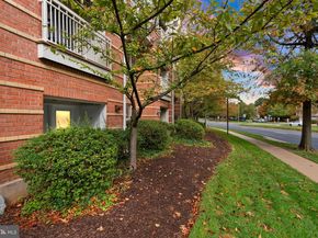 9480 Virginia Center Boulevard 7, Vienna VA 22181