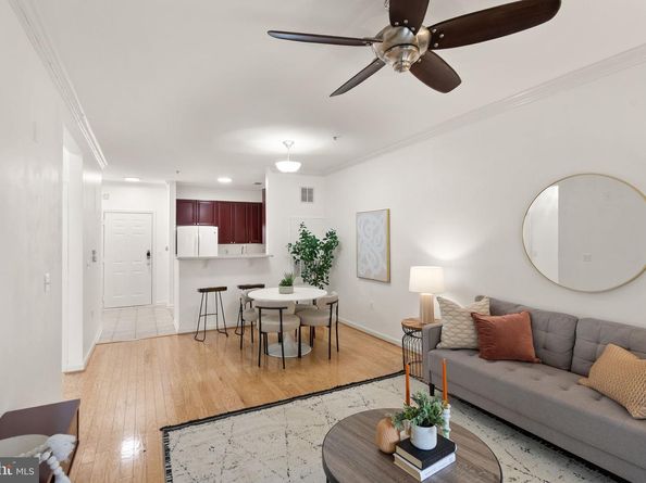 9480 Virginia Center Boulevard 7, Vienna VA 22181