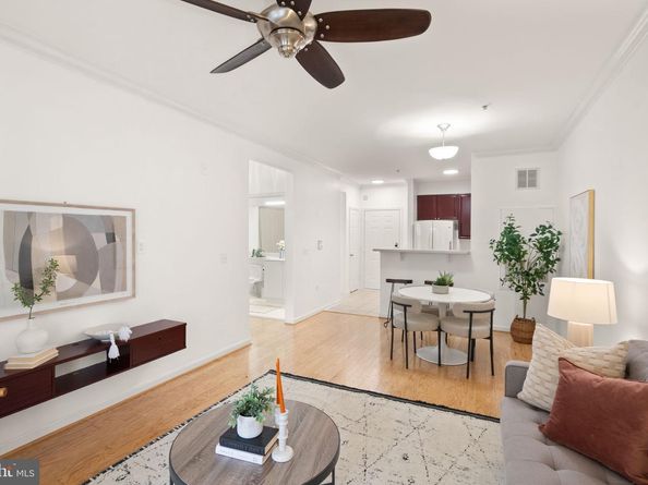 9480 Virginia Center Boulevard 7, Vienna VA 22181