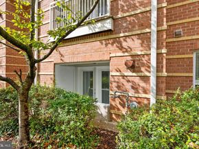 9480 Virginia Center Boulevard 7, Vienna VA 22181