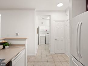 9480 Virginia Center Boulevard 7, Vienna VA 22181