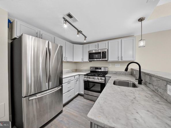 4642 Hayes Street NE, Washington DC 20019