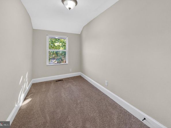 4642 Hayes Street NE, Washington DC 20019