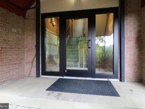 3210 S 28TH Street 404, Alexandria VA 22302