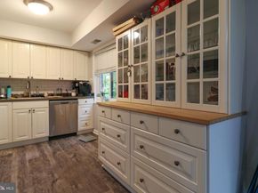 3210 S 28TH Street 404, Alexandria VA 22302