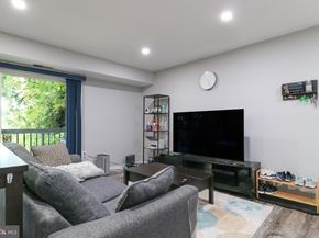 3210 S 28TH Street 404, Alexandria VA 22302