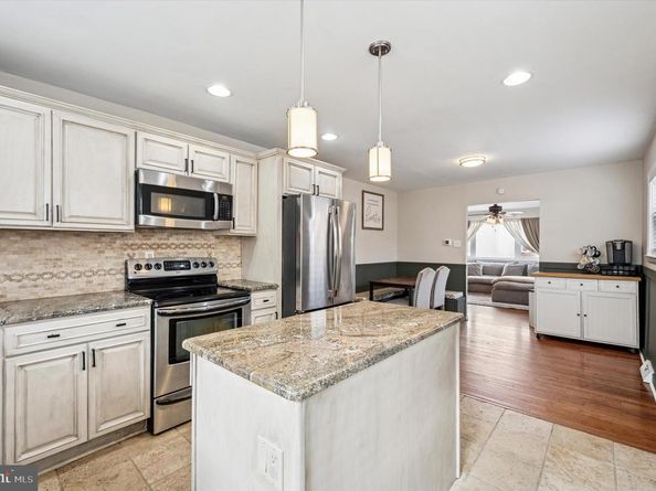 3 S Bonsall Avenue, Glenolden PA 19036