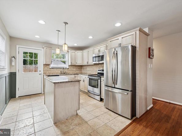 3 S Bonsall Avenue, Glenolden PA 19036