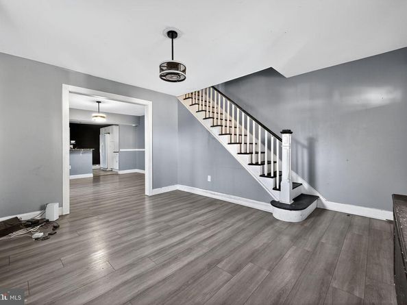 82 Marple Avenue, Clifton Heights PA 19018