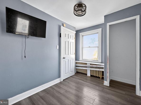 82 Marple Avenue, Clifton Heights PA 19018