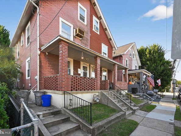 82 Marple Avenue, Clifton Heights PA 19018