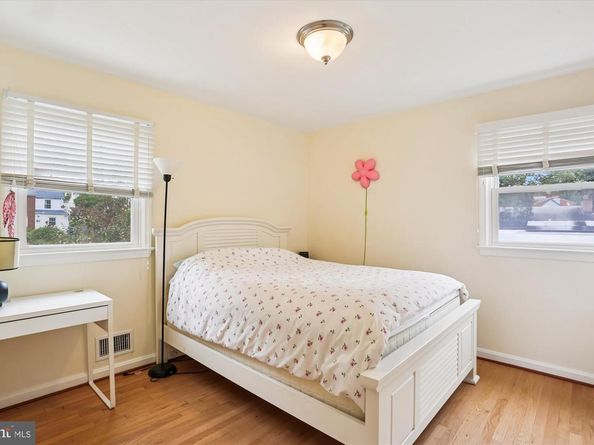 5517 Huntington Parkway, Bethesda MD 20814