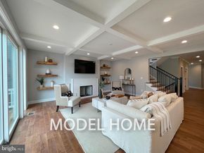 125 Casmar Street SE, Vienna VA 22180