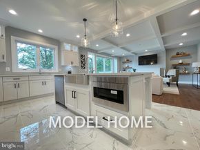 125 Casmar Street SE, Vienna VA 22180
