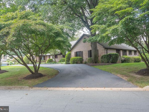 11301 Crossing Glen Court, Potomac MD 20854