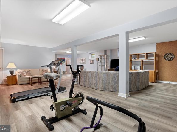 11301 Crossing Glen Court, Potomac MD 20854