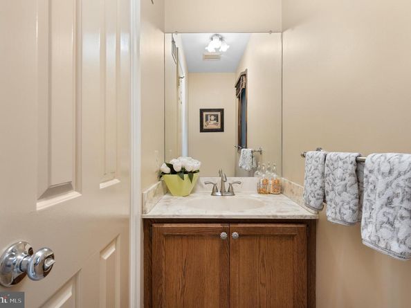 11301 Crossing Glen Court, Potomac MD 20854