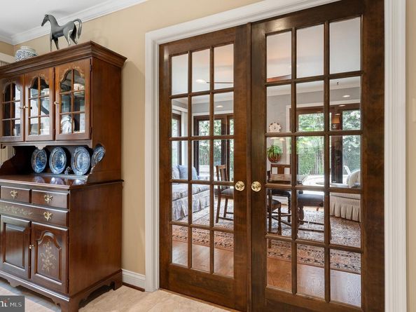 11301 Crossing Glen Court, Potomac MD 20854