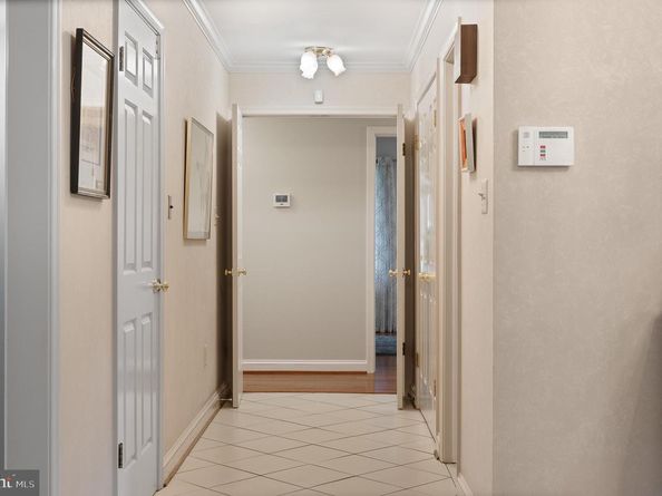 11301 Crossing Glen Court, Potomac MD 20854